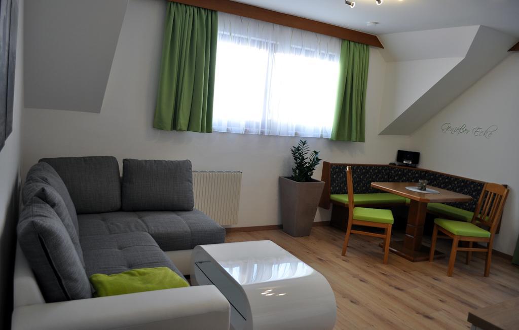 Mathiasl Panorama Ferienwohnungen ボーデンスドルフ 部屋 写真